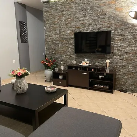 Felicia's House * أغريا