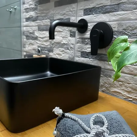 Felicia's House Semesterbostad *